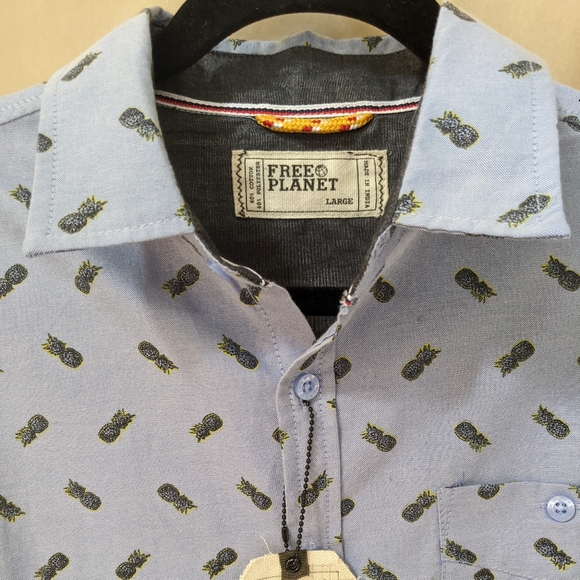 Short sleeve blue button up, pineapple print. Free Planet: men's Large. - Picture 2 of 12